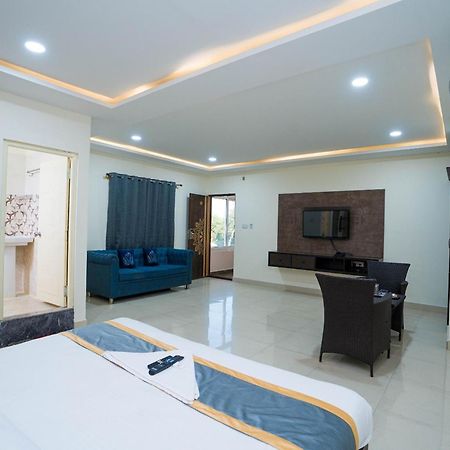Hotel Accor Inn บังกาลอร์ ภายนอก รูปภาพ